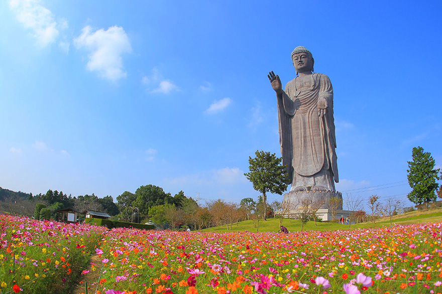 Ushiku Daibutsu