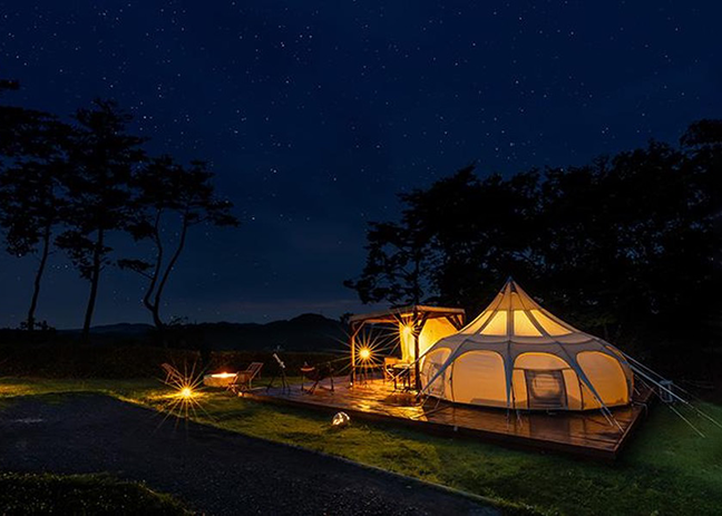 In the evening, it is also recommended to relax at the hotel or enjoy glamping.