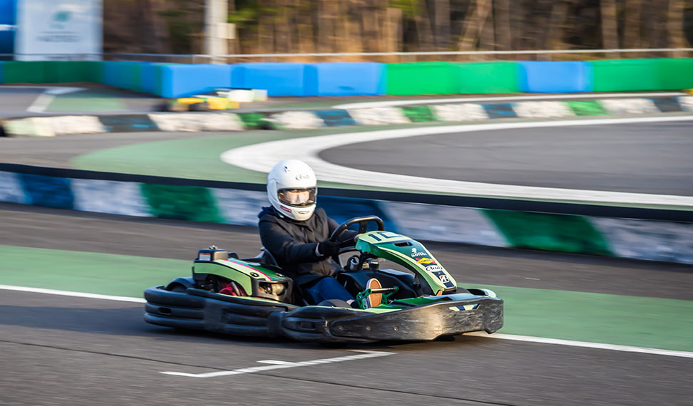 1人乗り（最高時速40km・Honda GX270）