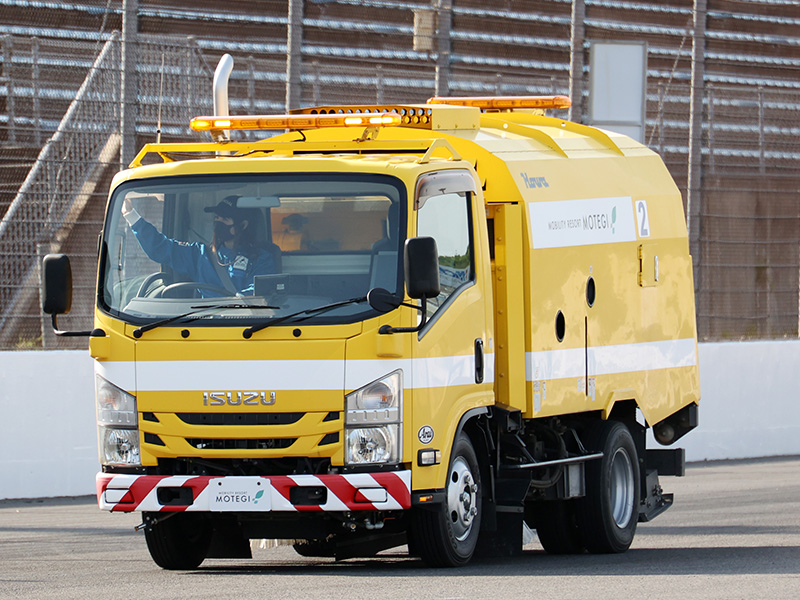 働くクルマ展示