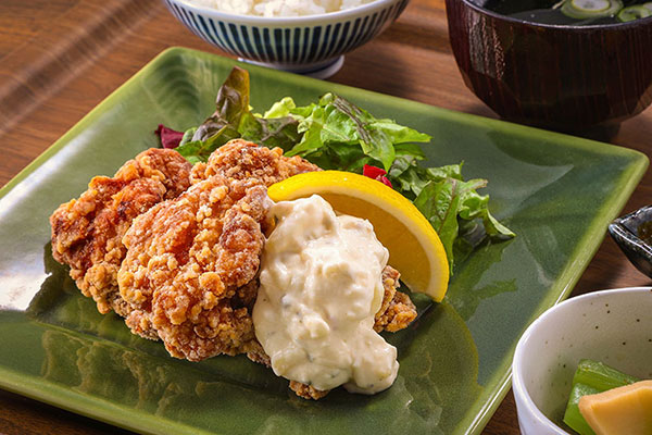 特製にんにく醤油の唐揚げ定食