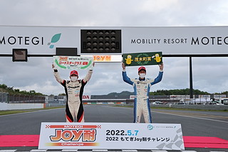 #16 上伸物流Roadster