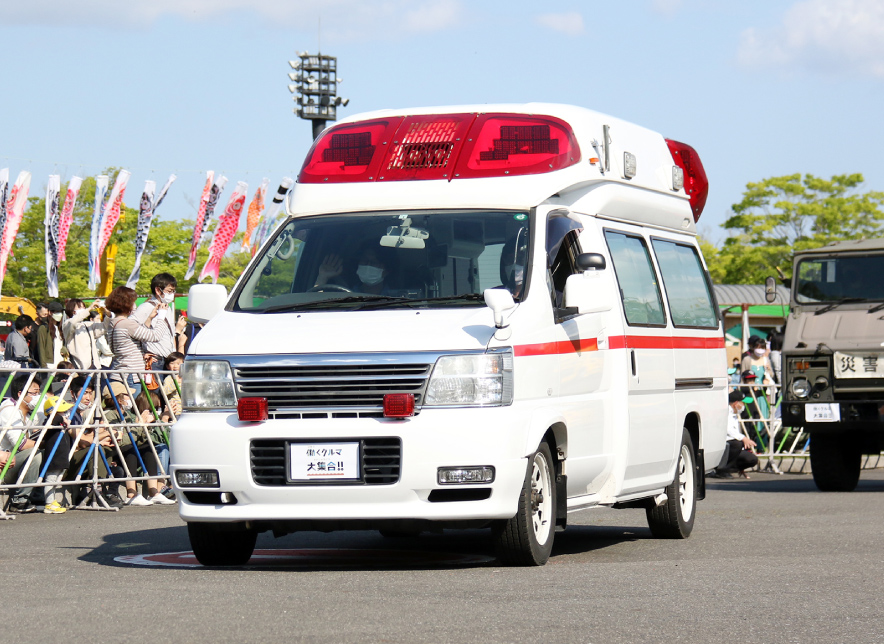 救護車（劇用車）