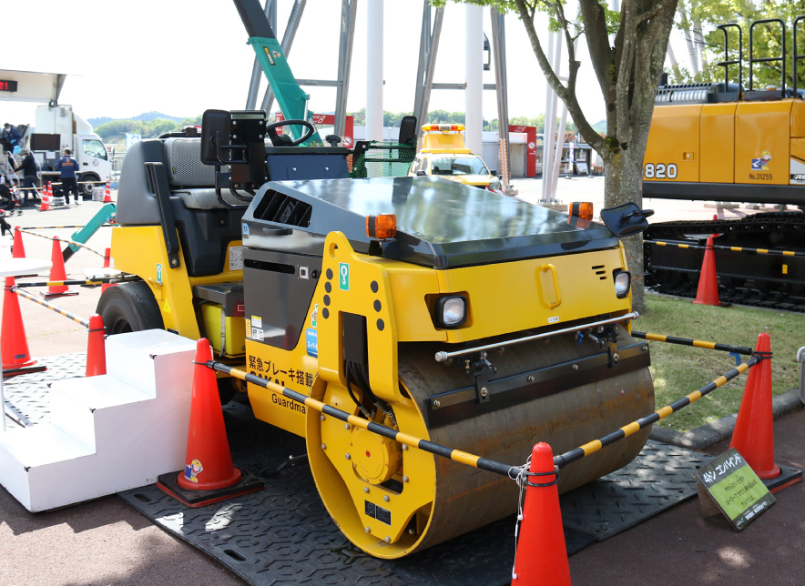 可騎乘的結合式滾輪